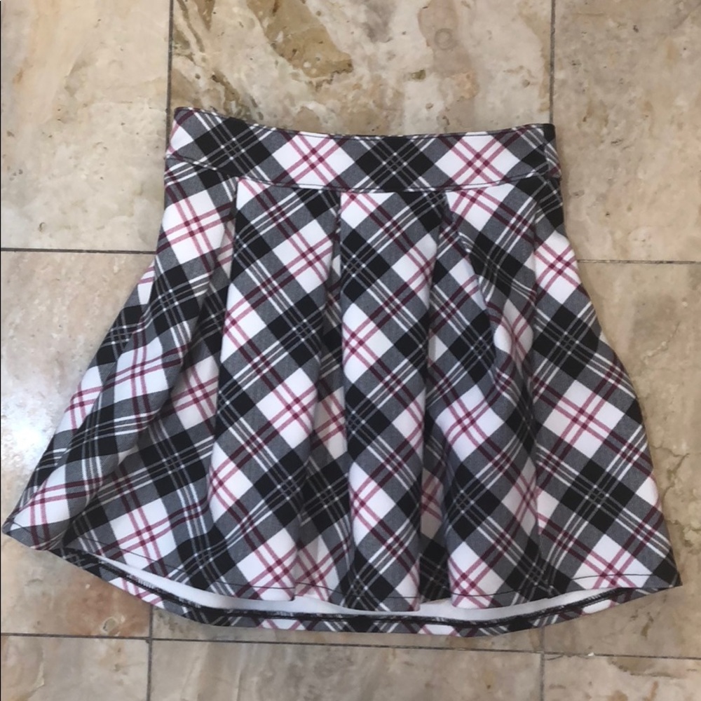Pink/BLACK/WHITE vintage Plaid pleated Mini skirt, xs